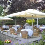 Manoir Kasselslay Hotel 4*