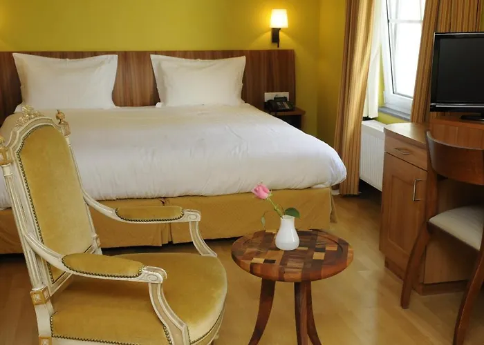 Hotel Manoir Kasselslay 4*